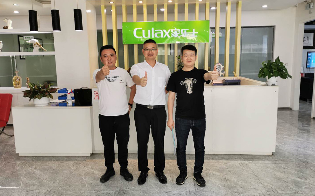 家樂事5S凈水器專業(yè)團(tuán)隊(duì)征服客戶，選做凈水器就是選好產(chǎn)品選好團(tuán)隊(duì)